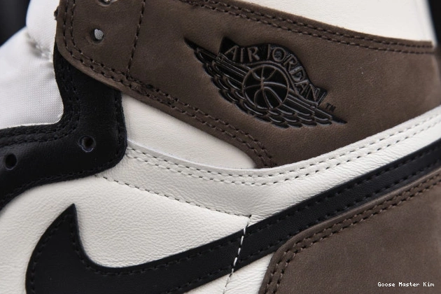 MOCHA 555088-105 JORDAN AIR DARK HIGH RETRO 1 0725
